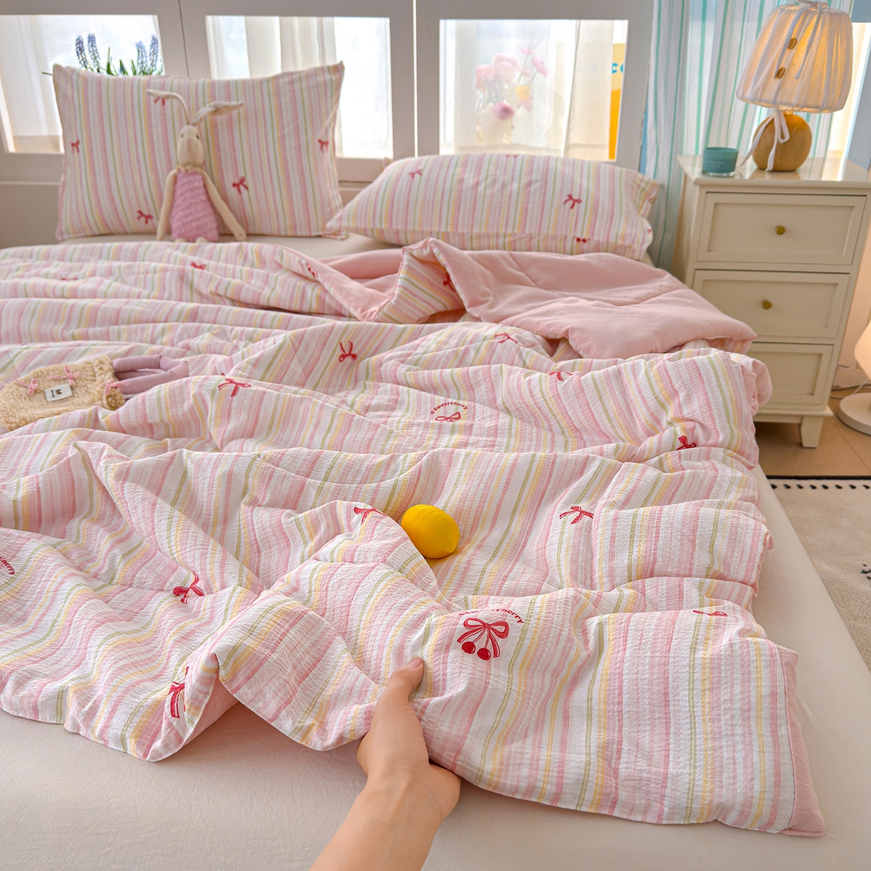 91家纺网 家纺一手货源 找家纺 弗苓家纺 2026新款A类云感有氧双层纱夏被夏凉被 奶油泡芙