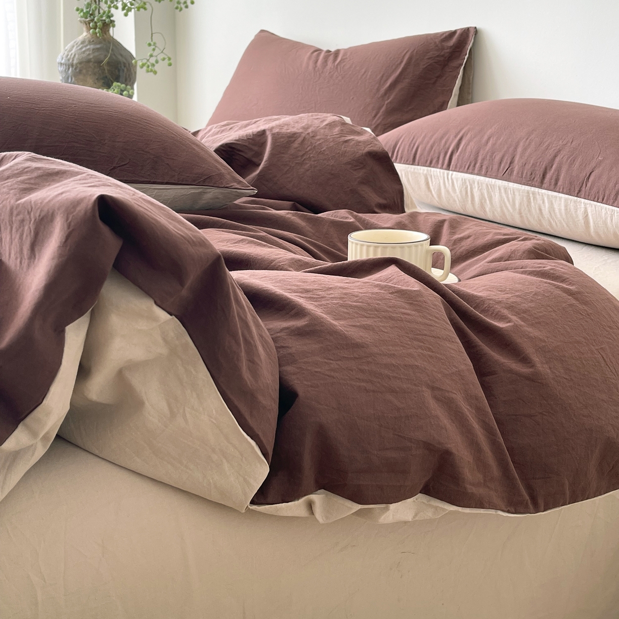 91家纺网 家纺一手货源 找家纺 春皖家纺 2026春夏新款双拼全棉纯棉水洗棉四件套 慕斯棕-卡其