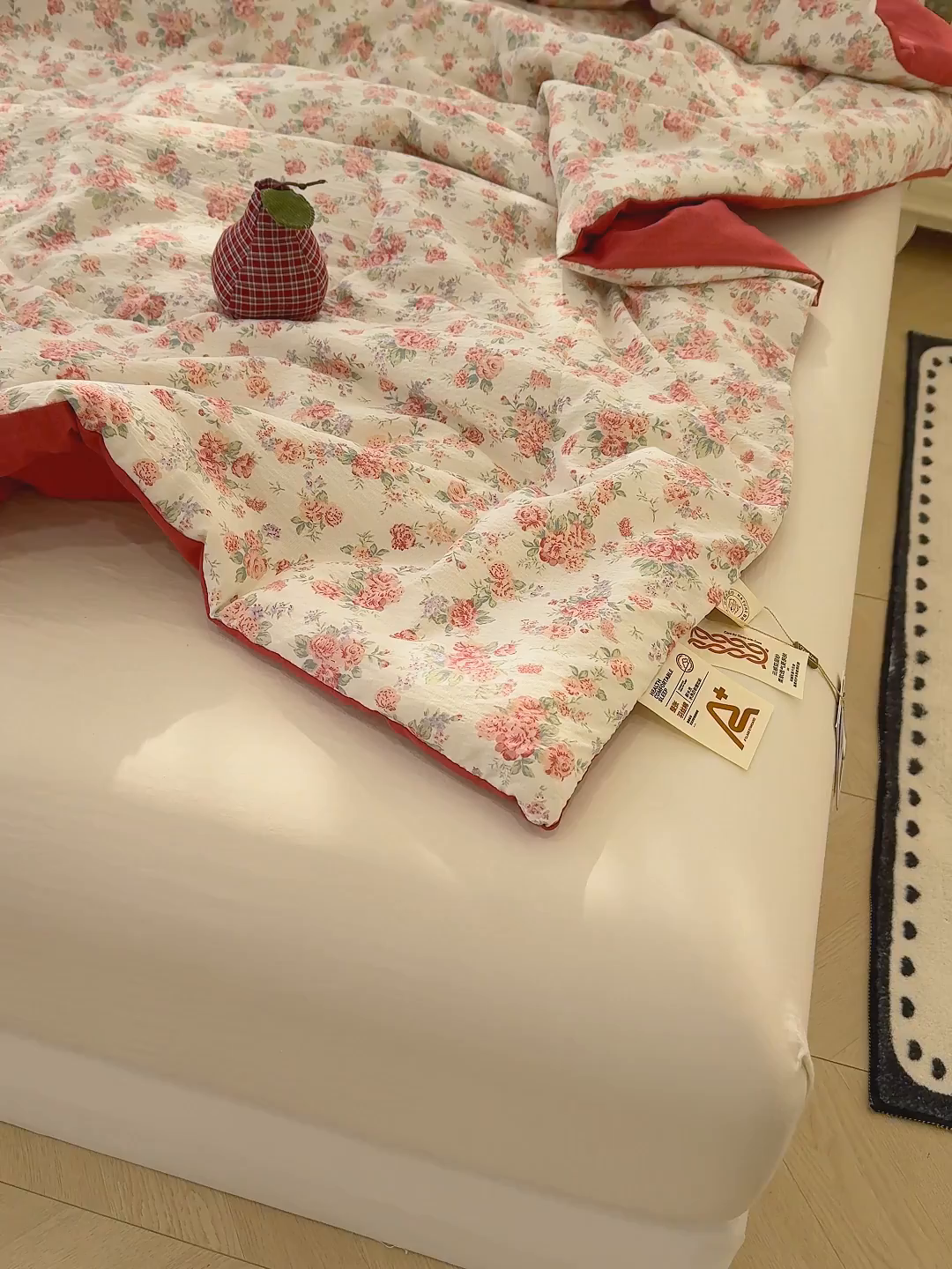 91家纺网 家纺一手货源 找家纺 弗苓家纺 2026新款A类云感有氧双层纱夏被夏凉被 梨花落