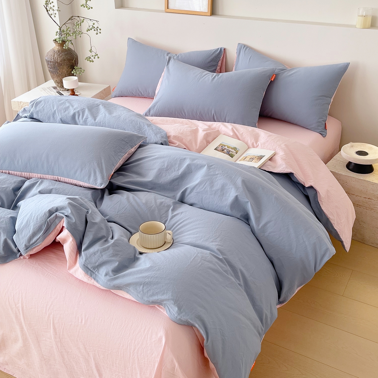 91家纺网 家纺一手货源 找家纺 春皖家纺 2026春夏新款双拼全棉纯棉水洗棉四件套 浅蓝-樱花粉