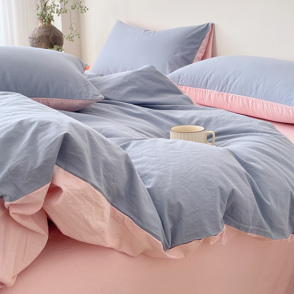 91家纺网 家纺一手货源 找家纺 春皖家纺 2026春夏新款双拼全棉纯棉水洗棉四件套 浅蓝-樱花粉