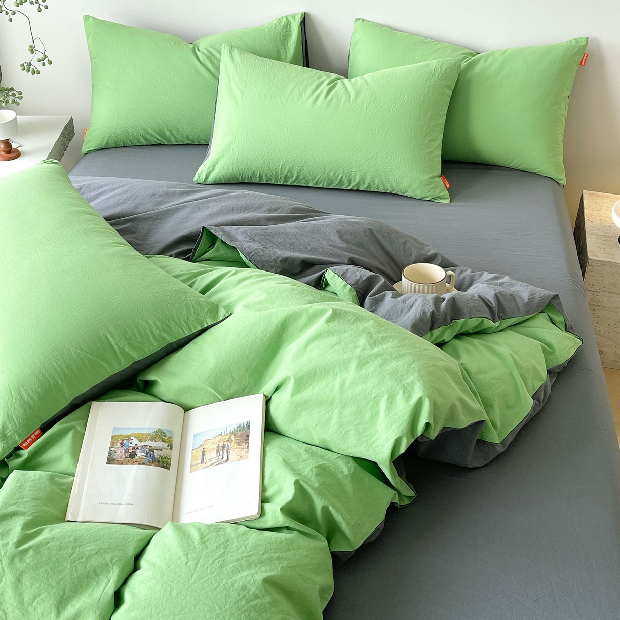 91家纺网 家纺一手货源 找家纺 春皖家纺 2026春夏新款双拼全棉纯棉水洗棉四件套 青草绿-墨灰