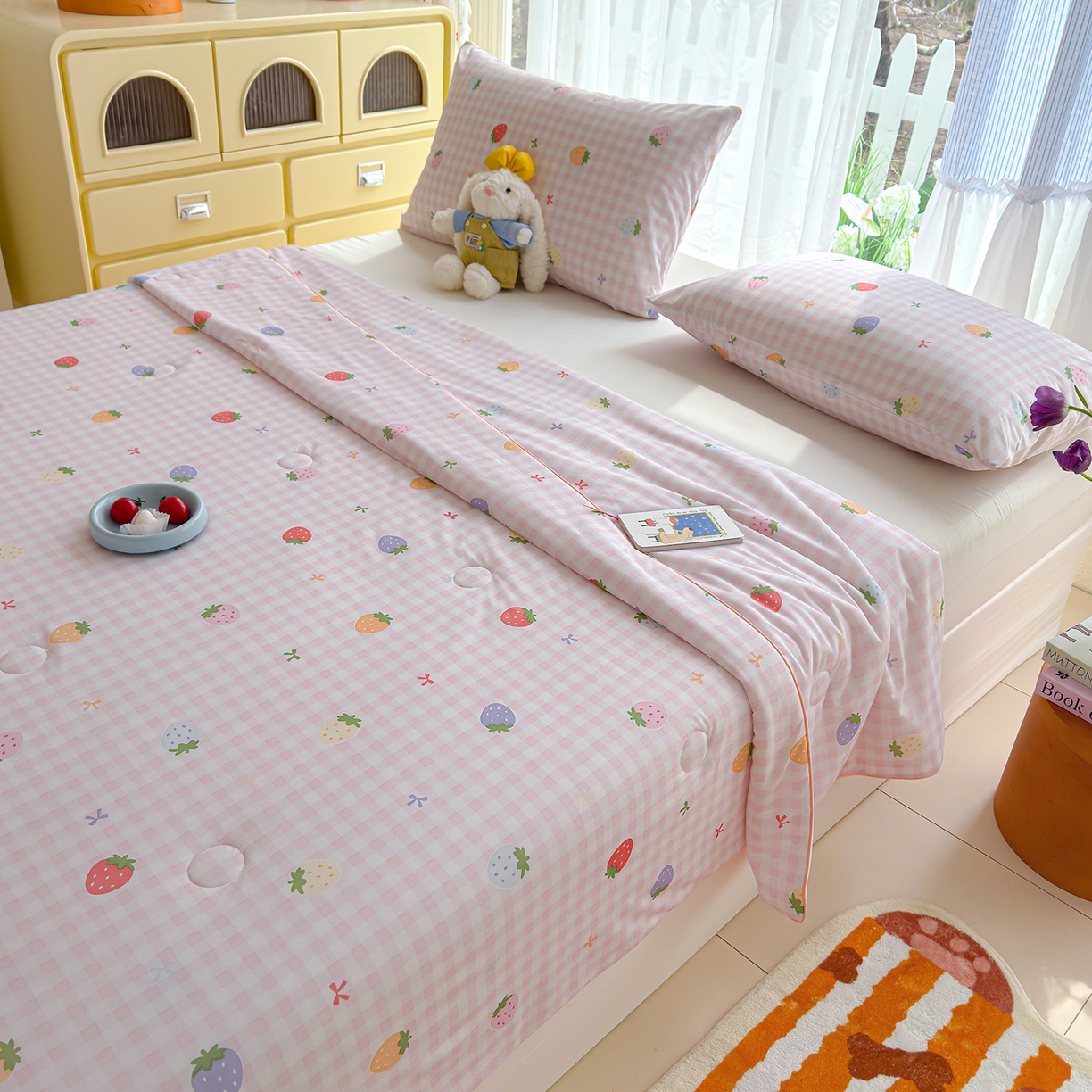 91家纺网 家纺一手货源 找家纺 弗苓家纺 2026新款麻绳款锦氨凉感丝夏被夏凉被空调被 小草莓