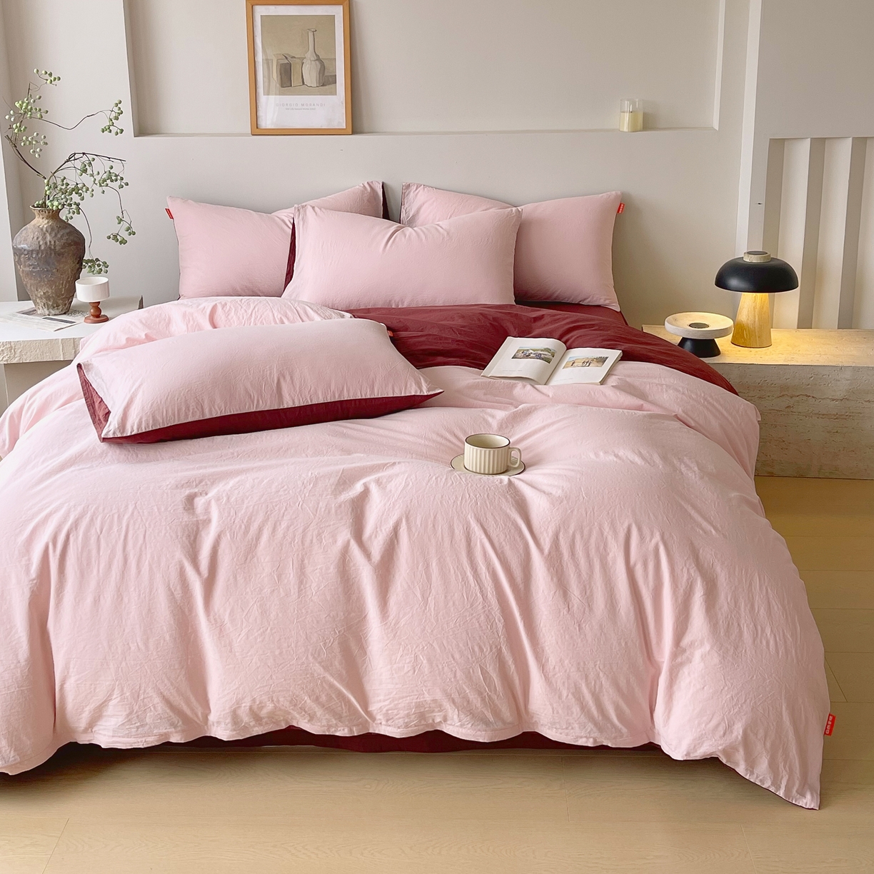 91家纺网 家纺一手货源 找家纺 春皖家纺 2026春夏新款双拼全棉纯棉水洗棉四件套 樱花粉+可可红