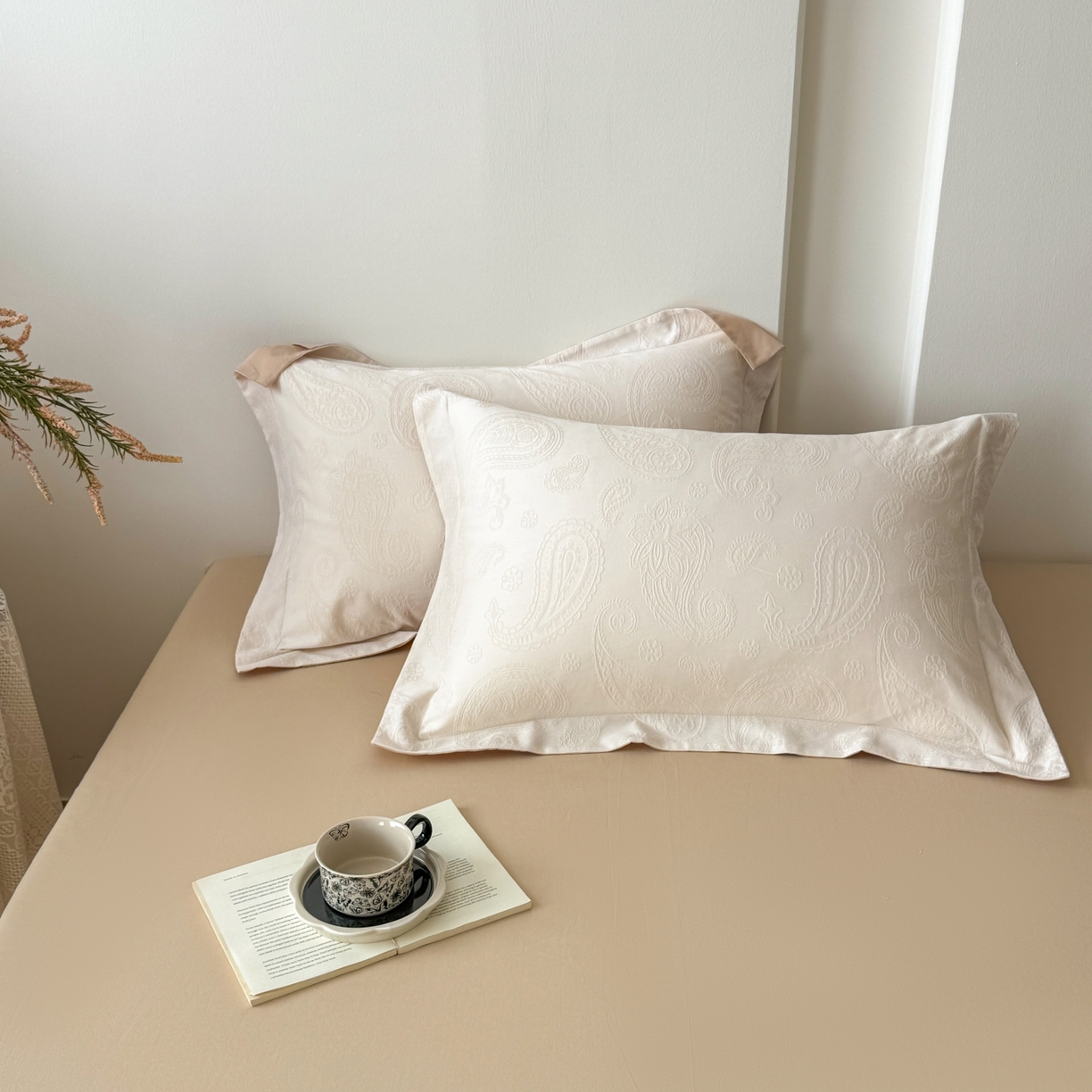 91家纺网 家纺一手货源 找家纺 玉相逢 2026春夏新款全棉60S长绒棉立体厚织提花夏被四件套 腰果-米杏