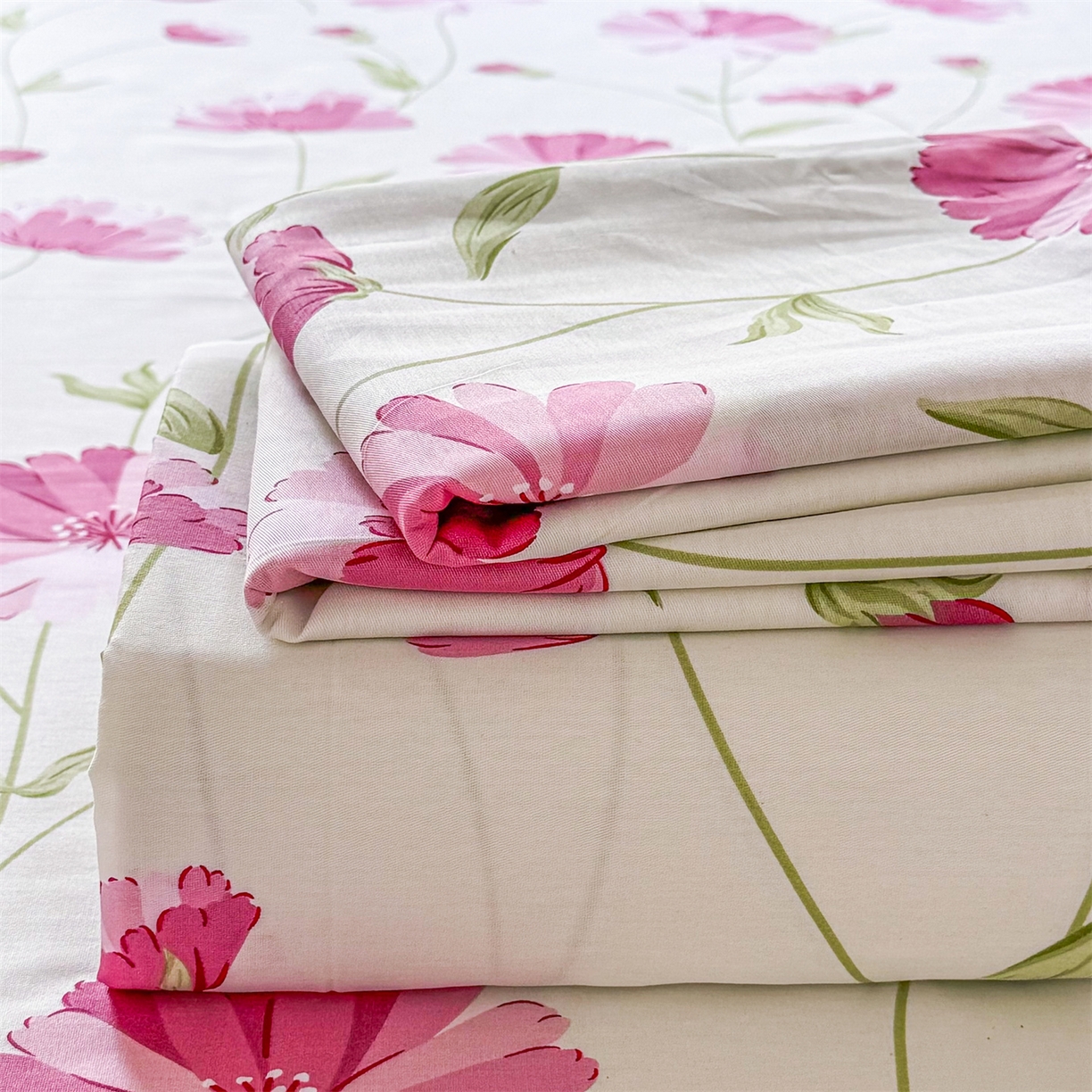 91家纺网 家纺一手货源 找家纺 晨晨家纺 2026春夏新款小清新全棉纯棉印花床单三件套 晚风轻漫