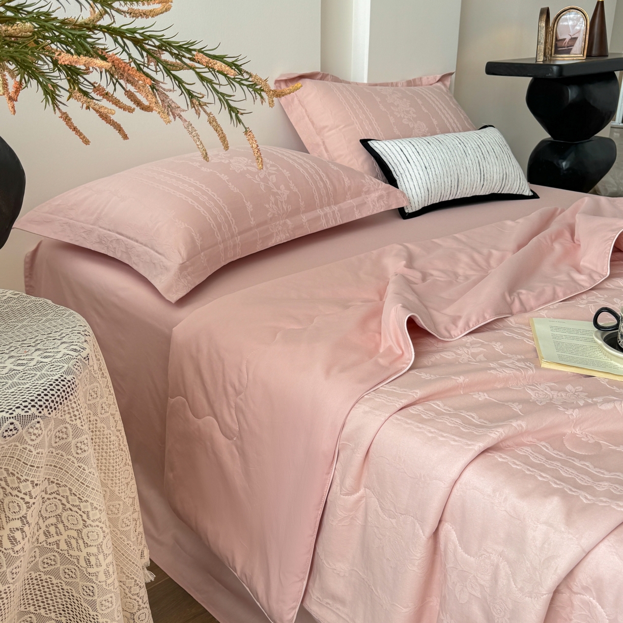 玉相逢 2026春夏新款全棉60S长绒棉立体厚织提花夏被四件套 花漾甜心-唯美粉