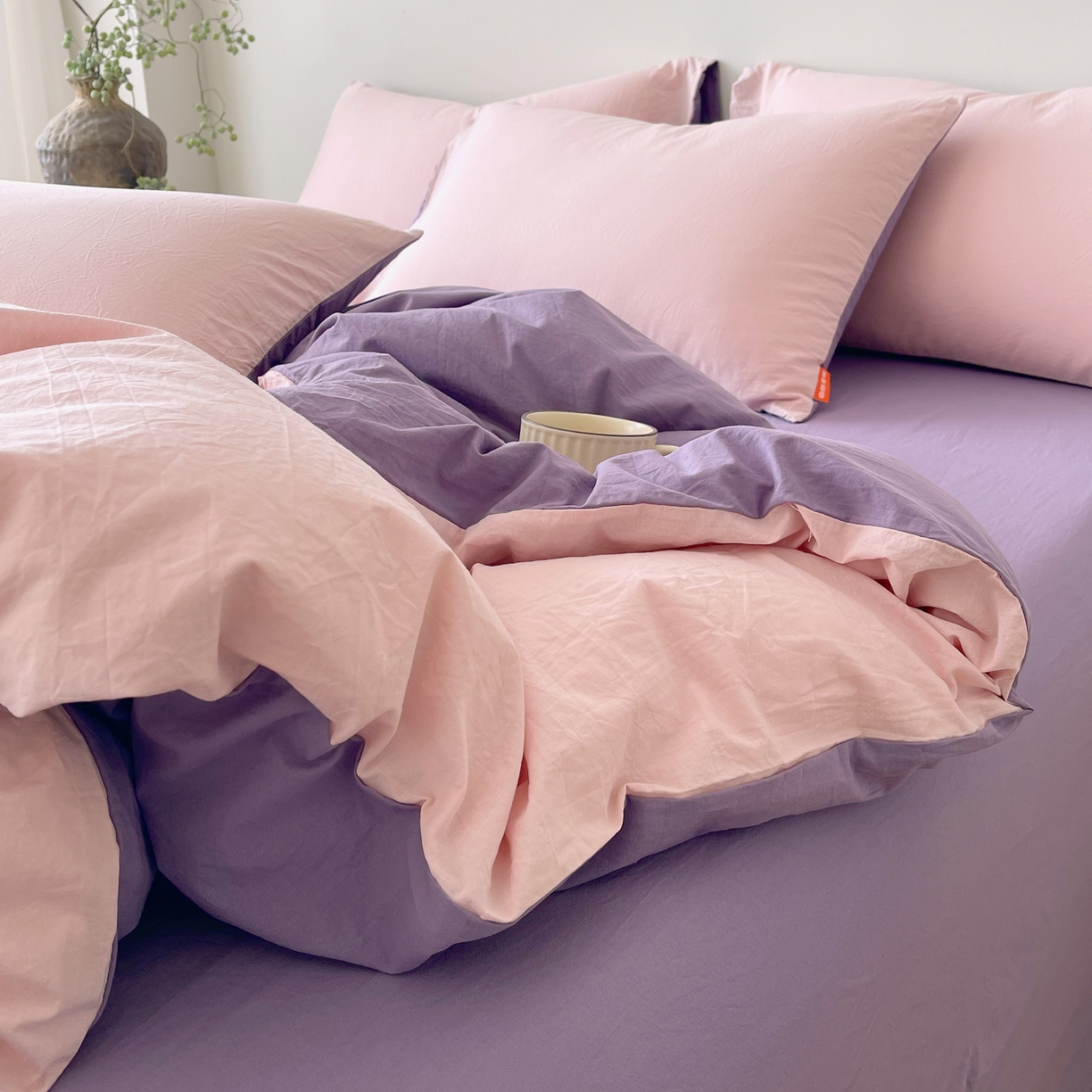 91家纺网 家纺一手货源 找家纺 春皖家纺 2026春夏新款双拼全棉纯棉水洗棉四件套 樱花粉-水晶紫