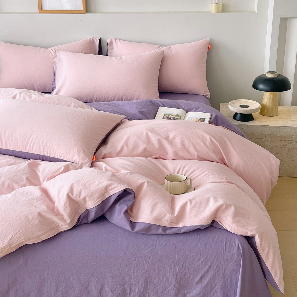 91家纺网 家纺一手货源 找家纺 春皖家纺 2026春夏新款双拼全棉纯棉水洗棉四件套 樱花粉-水晶紫