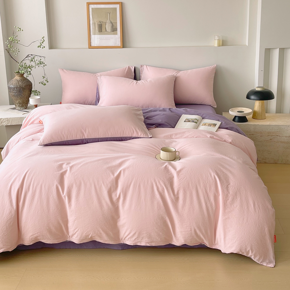 91家纺网 家纺一手货源 找家纺 春皖家纺 2026春夏新款双拼全棉纯棉水洗棉四件套 樱花粉-水晶紫