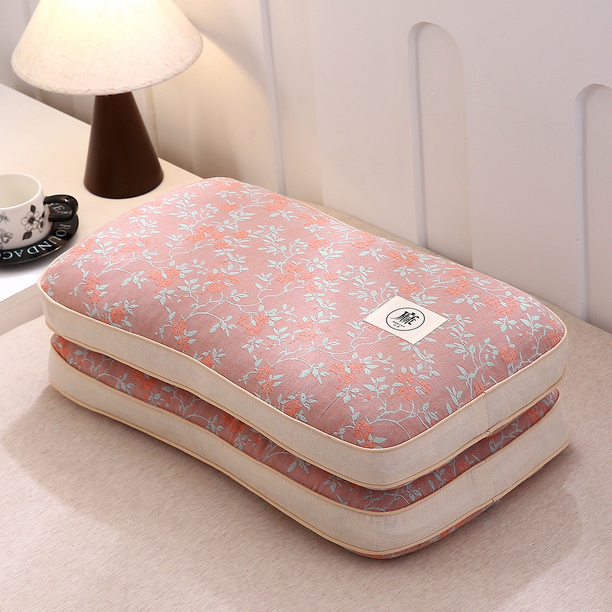 梦叶草 2026新款棉麻荞麦提花护颈枕 玫红叶子