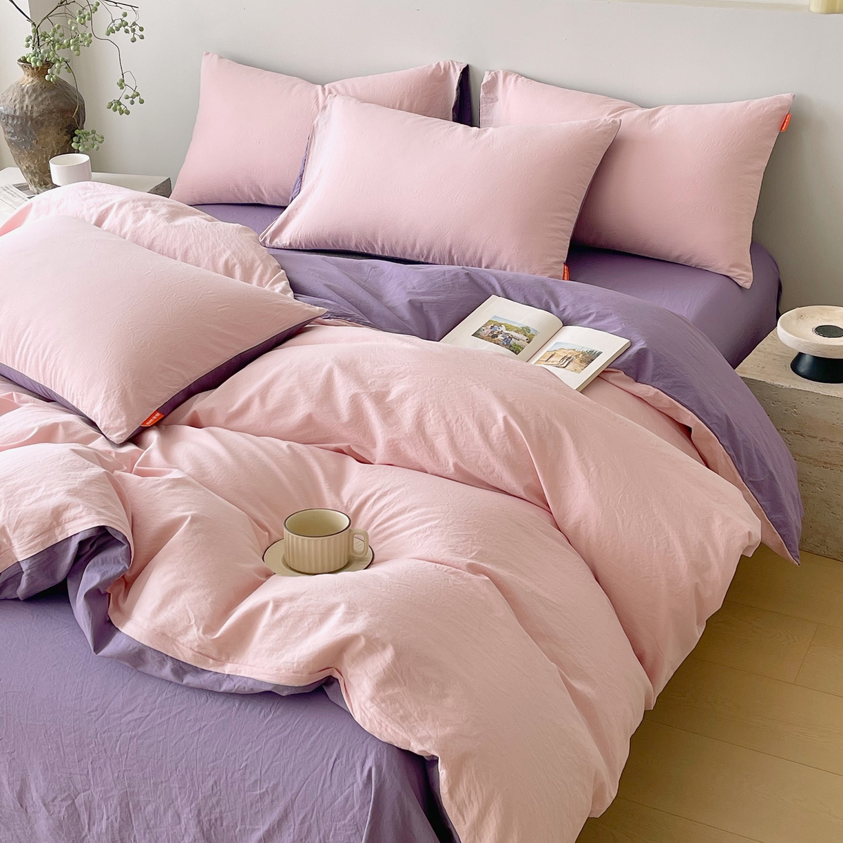 91家纺网 家纺一手货源 找家纺 春皖家纺 2026春夏新款双拼全棉纯棉水洗棉四件套 樱花粉-水晶紫