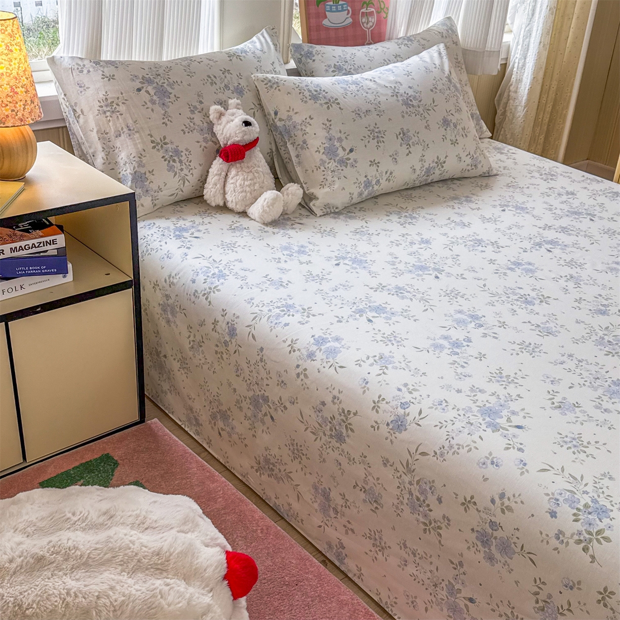 91家纺网 家纺一手货源 找家纺 晨晨家纺 2026春夏新款小清新全棉纯棉印花床单三件套 汀兰点素