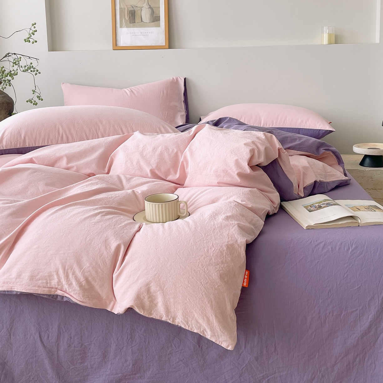 91家纺网 家纺一手货源 找家纺 春皖家纺 2026春夏新款双拼全棉纯棉水洗棉四件套 樱花粉-水晶紫