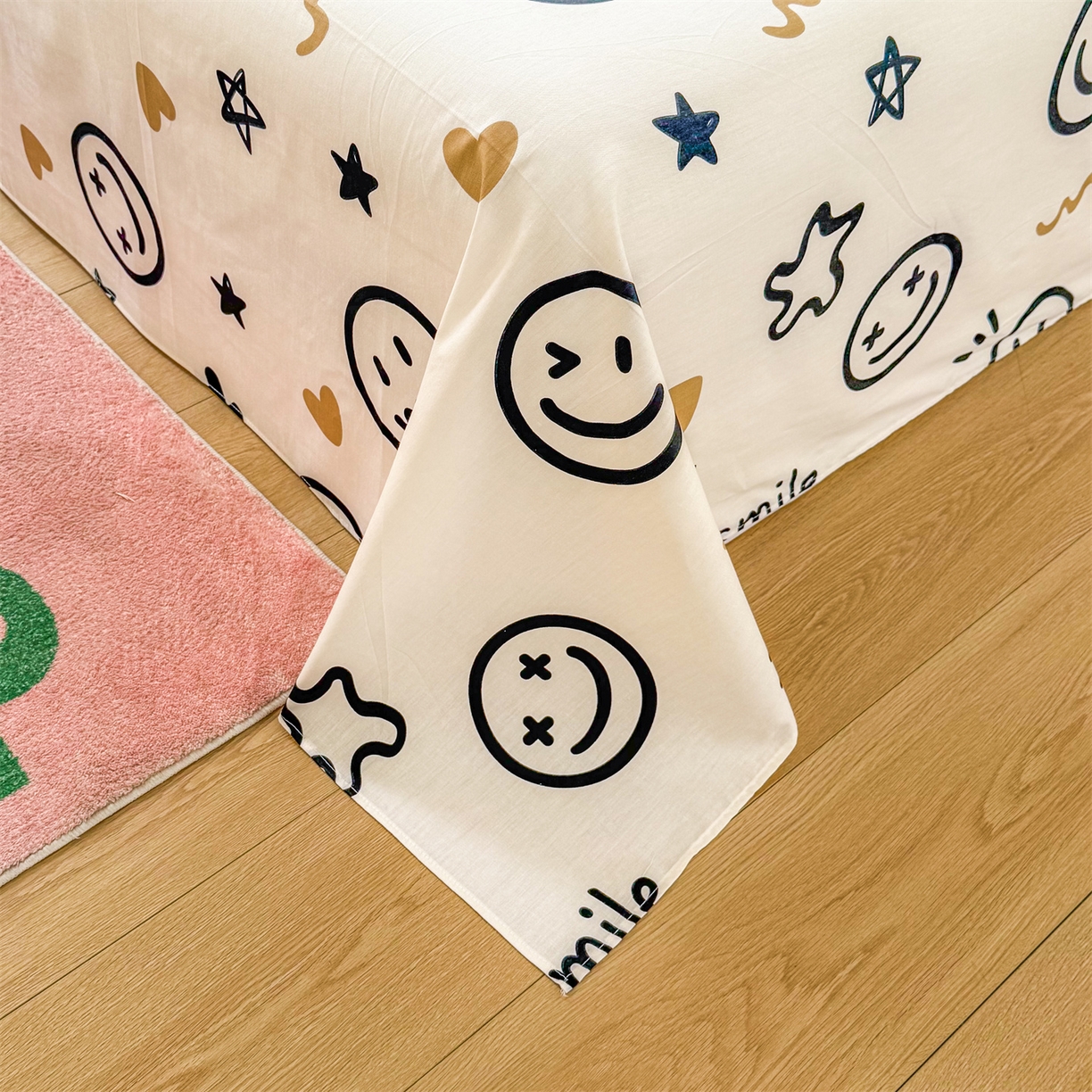 91家纺网 家纺一手货源 找家纺 晨晨家纺 2026春夏新款小清新全棉纯棉印花床单三件套 乐天派