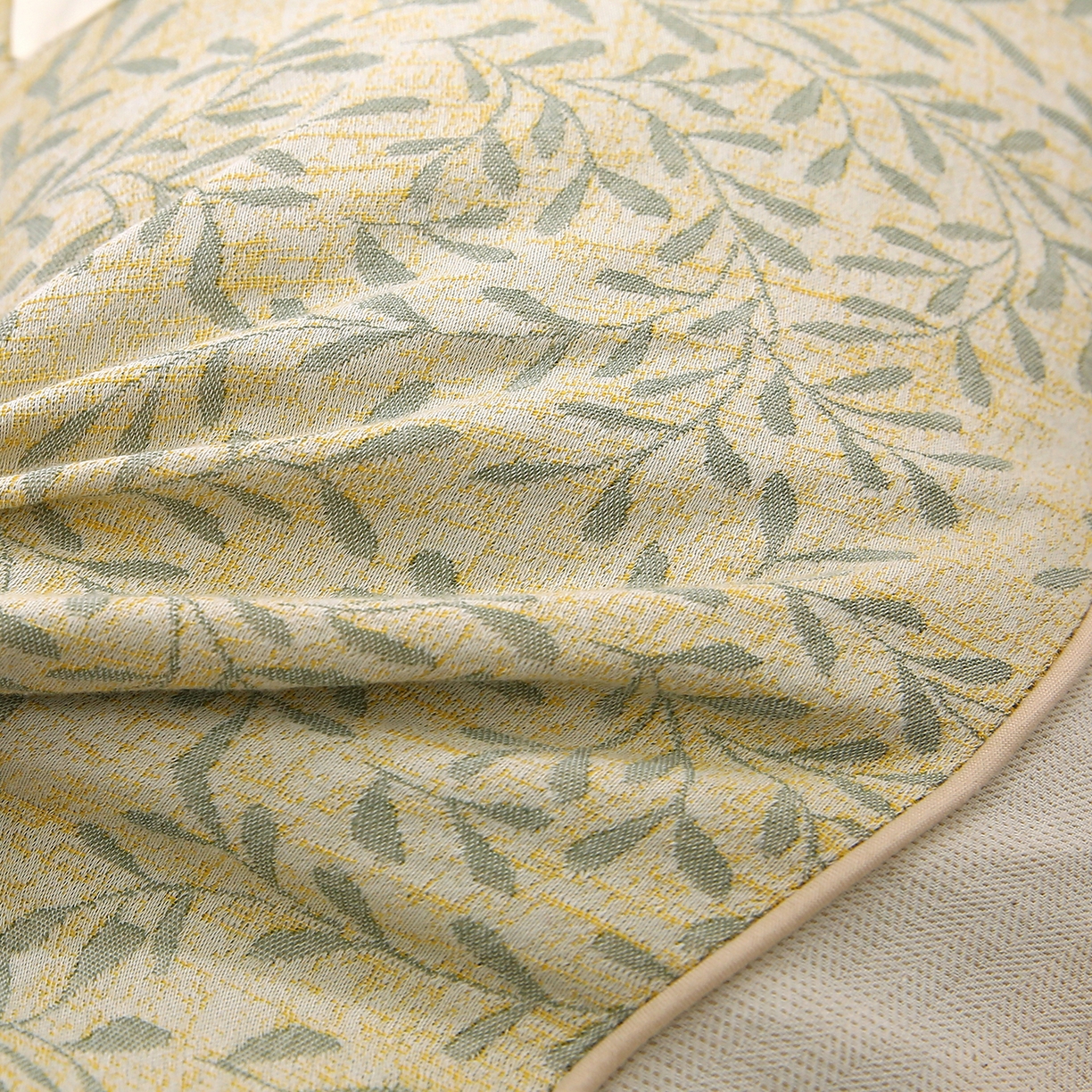 91家纺网 家纺一手货源 找家纺 梦叶草 2026新款棉麻荞麦提花护颈枕 浅绿叶子