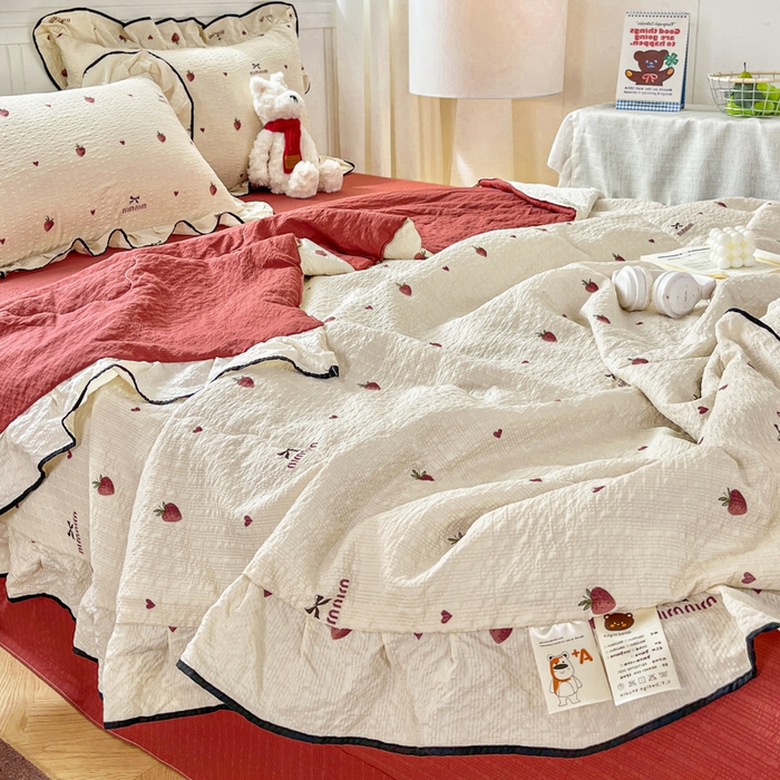 91家纺网 家纺一手货源 找家纺 （总）利禾家纺 2026新款法式花边泡芙纱夏被四件套