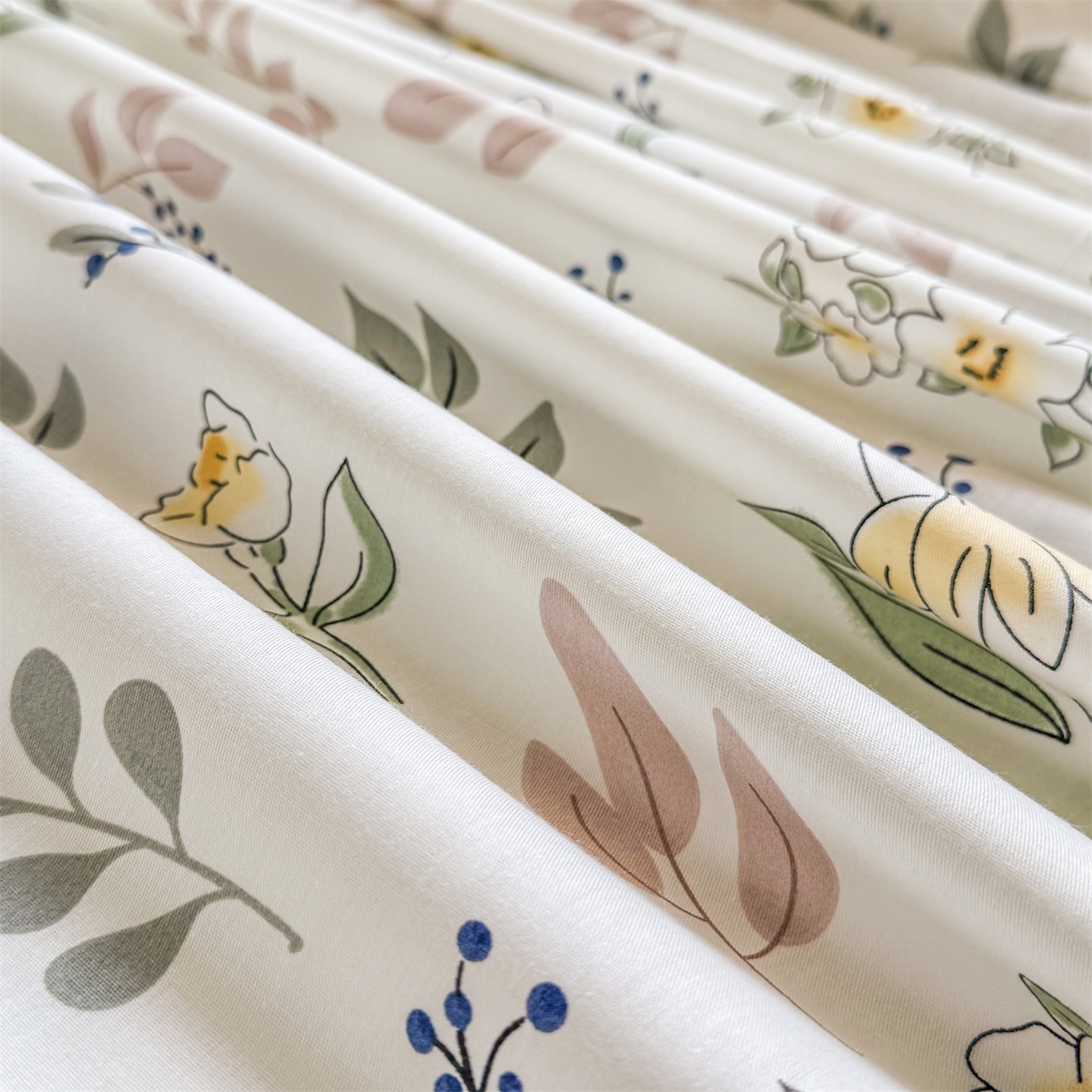 91家纺网 家纺一手货源 找家纺 晨晨家纺 2026春夏新款小清新全棉纯棉印花床单三件套 花韵