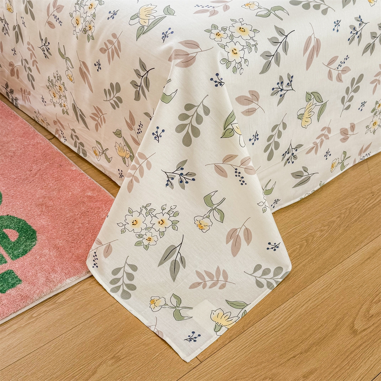 91家纺网 家纺一手货源 找家纺 晨晨家纺 2026春夏新款小清新全棉纯棉印花床单三件套 花韵