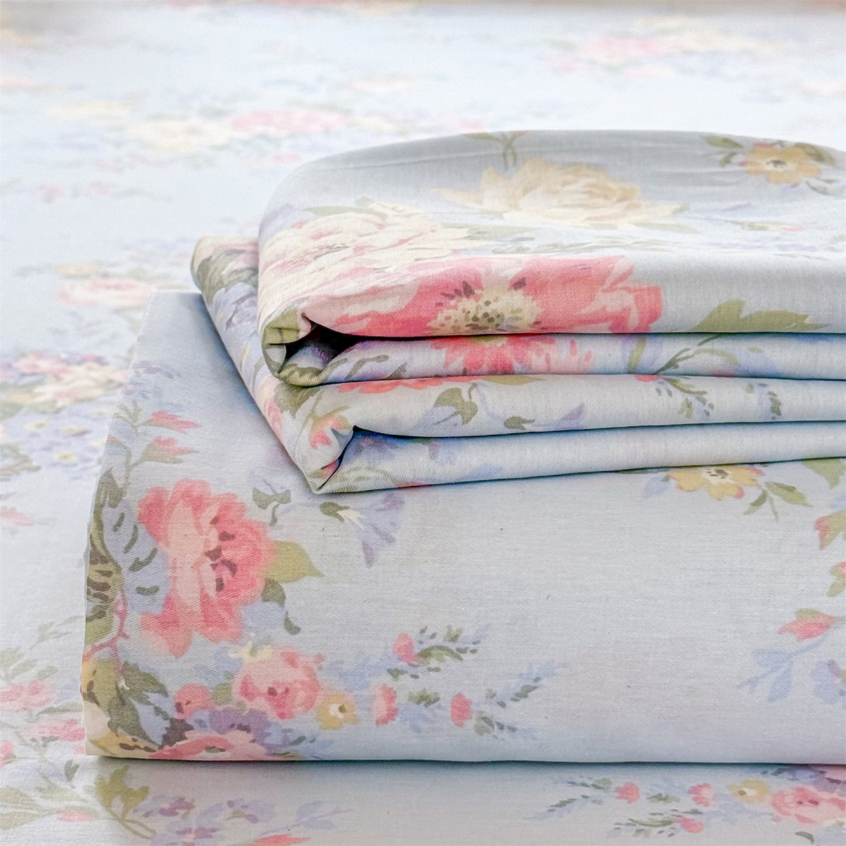 91家纺网 家纺一手货源 找家纺 晨晨家纺 2026春夏新款小清新全棉纯棉印花床单三件套 秘境