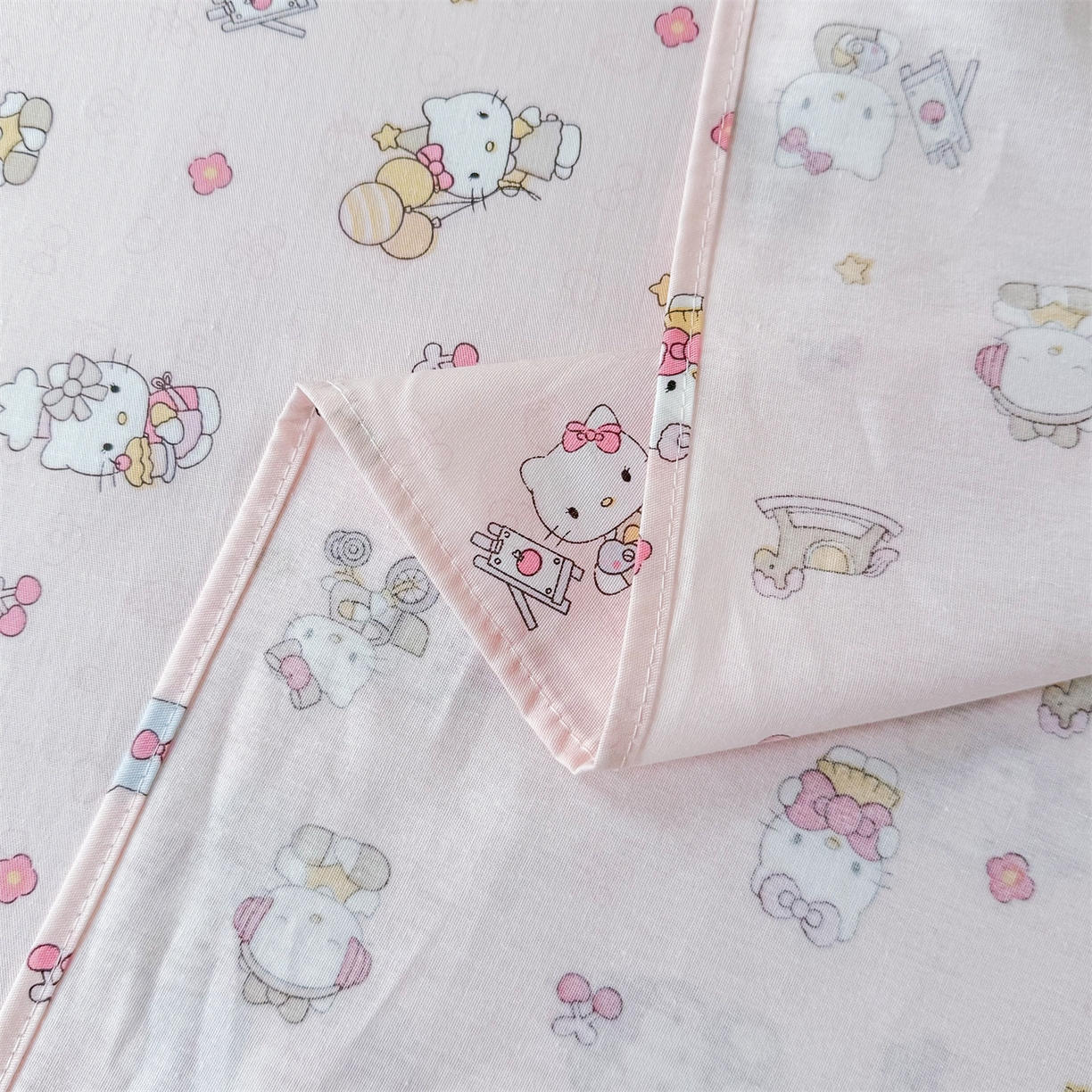 91家纺网 家纺一手货源 找家纺 晨晨家纺 2026春夏新款小清新全棉纯棉印花床单三件套 凯蒂公主