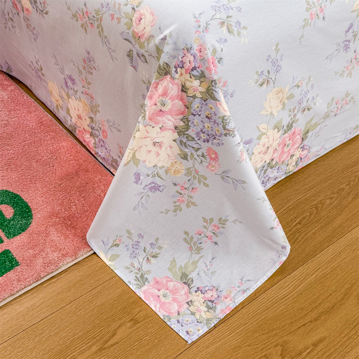 91家纺网 家纺一手货源 找家纺 晨晨家纺 2026春夏新款小清新全棉纯棉印花床单三件套 秘境