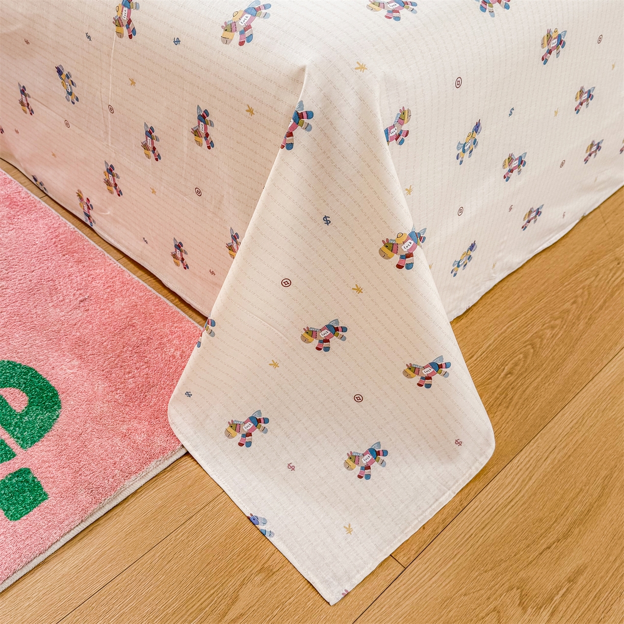 91家纺网 家纺一手货源 找家纺 晨晨家纺 2026春夏新款小清新全棉纯棉印花床单三件套 马上有钱