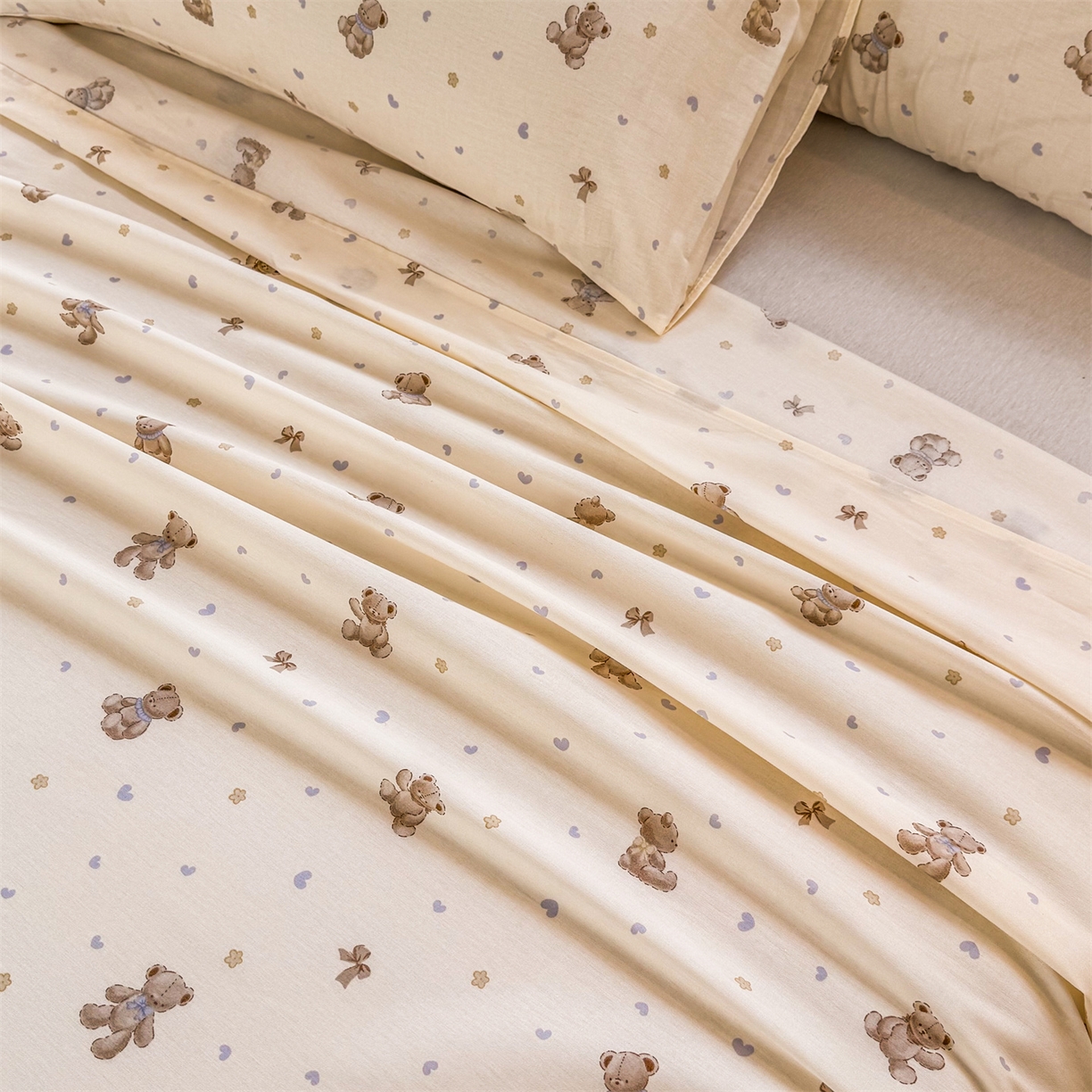 91家纺网 家纺一手货源 找家纺 晨晨家纺 2026春夏新款小清新全棉纯棉印花床单三件套 泡泡熊