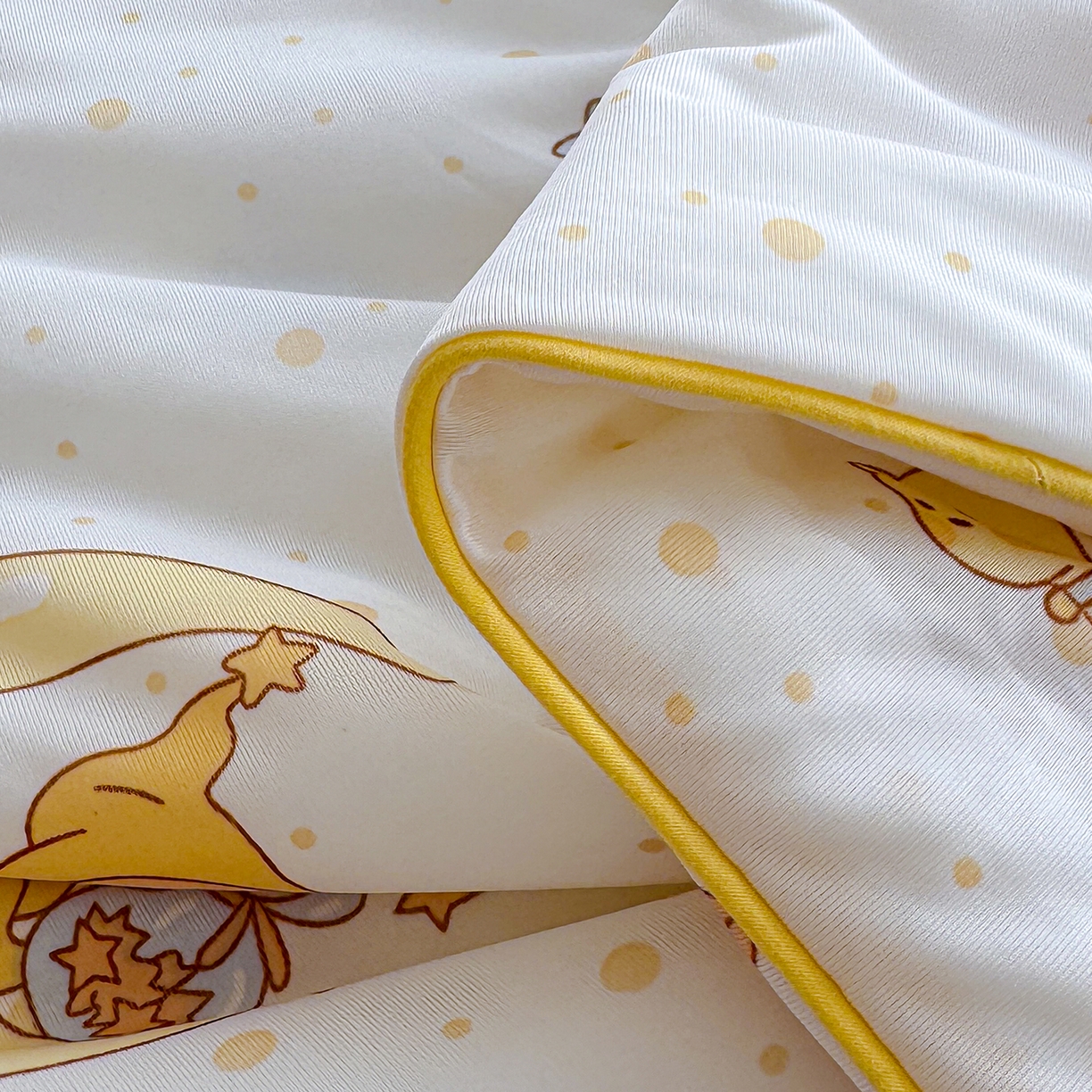 91家纺网 家纺一手货源 找家纺 弗苓家纺 2026新款麻绳款锦氨凉感丝夏被夏凉被空调被 晚安星宝