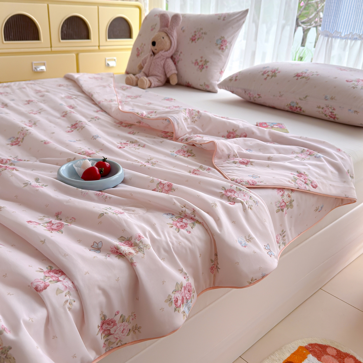 91家纺网 家纺一手货源 找家纺 弗苓家纺 2026新款麻绳款锦氨凉感丝夏被夏凉被空调被 粉樱花