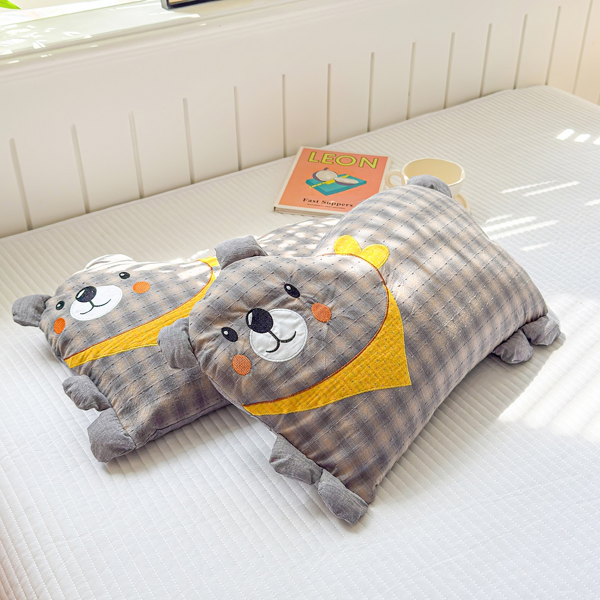 91家纺网 家纺一手货源 找家纺 （总）梦叶草 2026新款全棉贴布绣哈尼熊荞麦枕