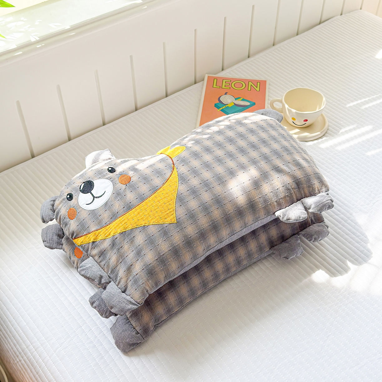 91家纺网 家纺一手货源 找家纺 （总）梦叶草 2026新款全棉贴布绣哈尼熊荞麦枕