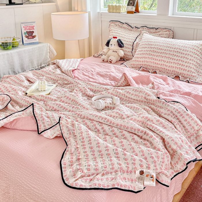 91家纺网 家纺一手货源 找家纺 利禾家纺 2026新款法式花边泡芙纱夏被四件套 花海