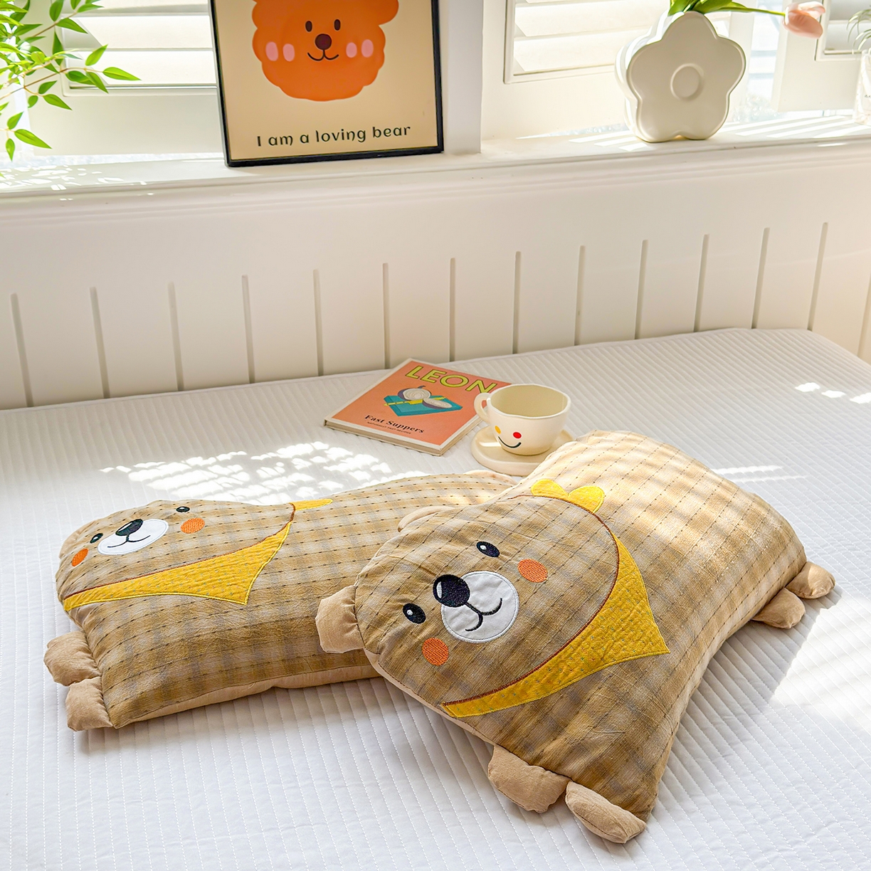 91家纺网 家纺一手货源 找家纺 梦叶草 2026新款全棉贴布绣哈尼熊荞麦枕 哈尼熊-黄