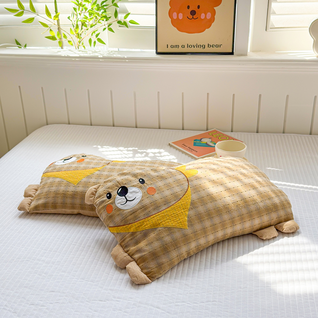 91家纺网 家纺一手货源 找家纺 梦叶草 2026新款全棉贴布绣哈尼熊荞麦枕 哈尼熊-黄