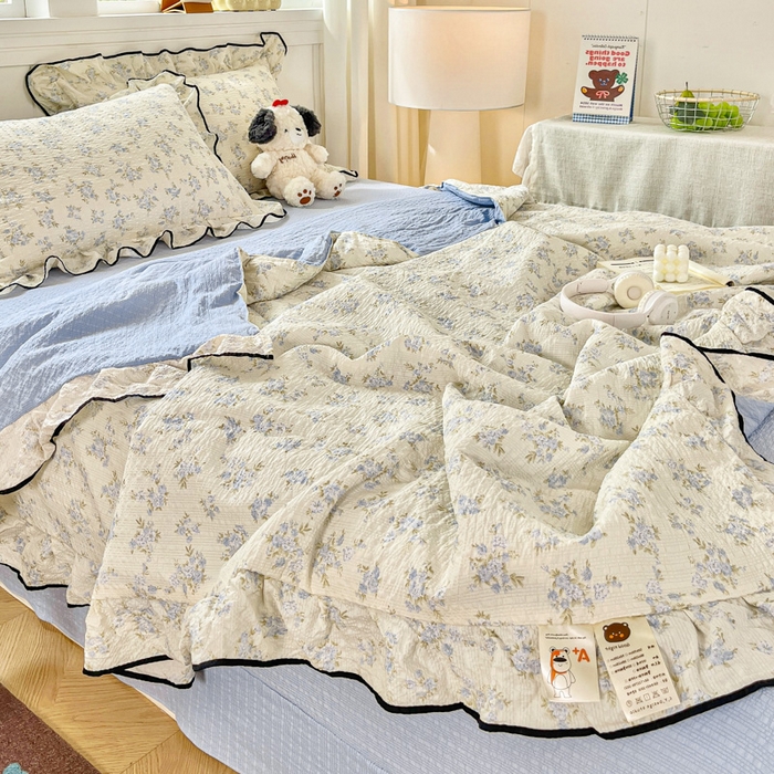 91家纺网 家纺一手货源 找家纺 利禾家纺 2026新款法式花边泡芙纱夏被四件套 兰花草