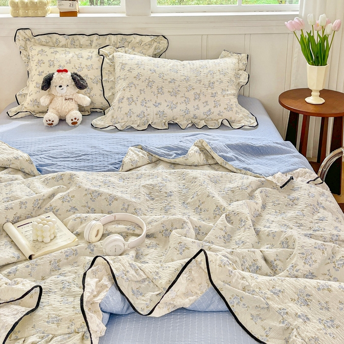 91家纺网 家纺一手货源 找家纺 利禾家纺 2026新款法式花边泡芙纱夏被四件套 兰花草