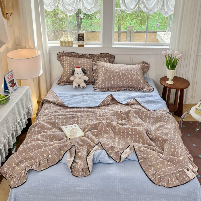 91家纺网 家纺一手货源 找家纺 利禾家纺 2026新款法式花边泡芙纱夏被四件套 情人节咖