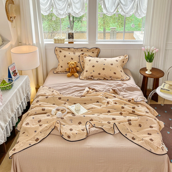 91家纺网 家纺一手货源 找家纺 利禾家纺 2026新款法式花边泡芙纱夏被四件套 曲奇猫