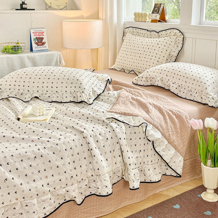 91家纺网 家纺一手货源 找家纺 利禾家纺 2026新款法式花边泡芙纱夏被四件套 心心相印