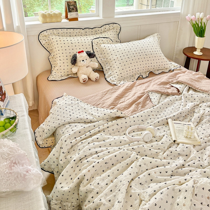 91家纺网 家纺一手货源 找家纺 利禾家纺 2026新款法式花边泡芙纱夏被四件套 心心相印