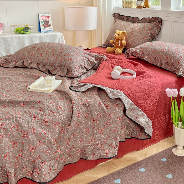 91家纺网 家纺一手货源 找家纺 利禾家纺 2026新款法式花边泡芙纱夏被四件套 胭脂