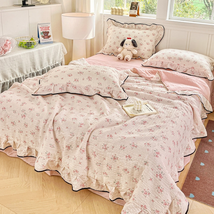 91家纺网 家纺一手货源 找家纺 利禾家纺 2026新款法式花边泡芙纱夏被四件套 月光