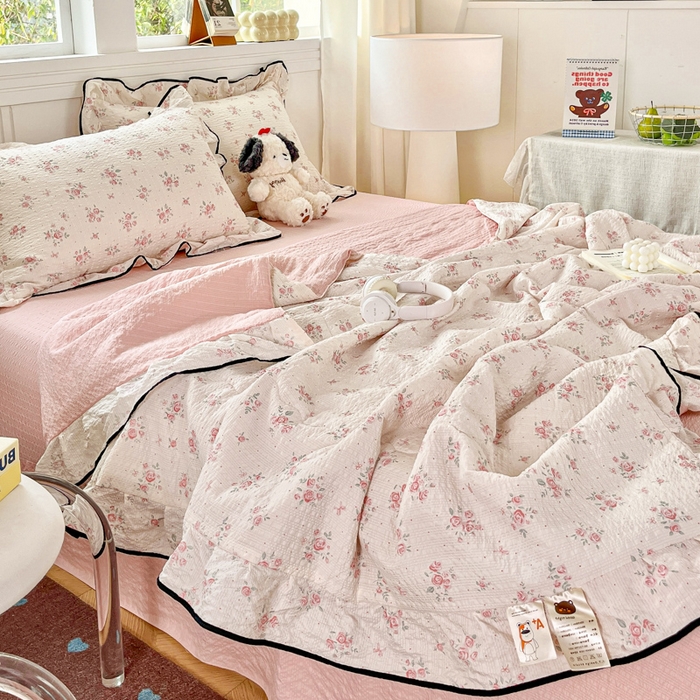 91家纺网 家纺一手货源 找家纺 利禾家纺 2026新款法式花边泡芙纱夏被四件套 月光