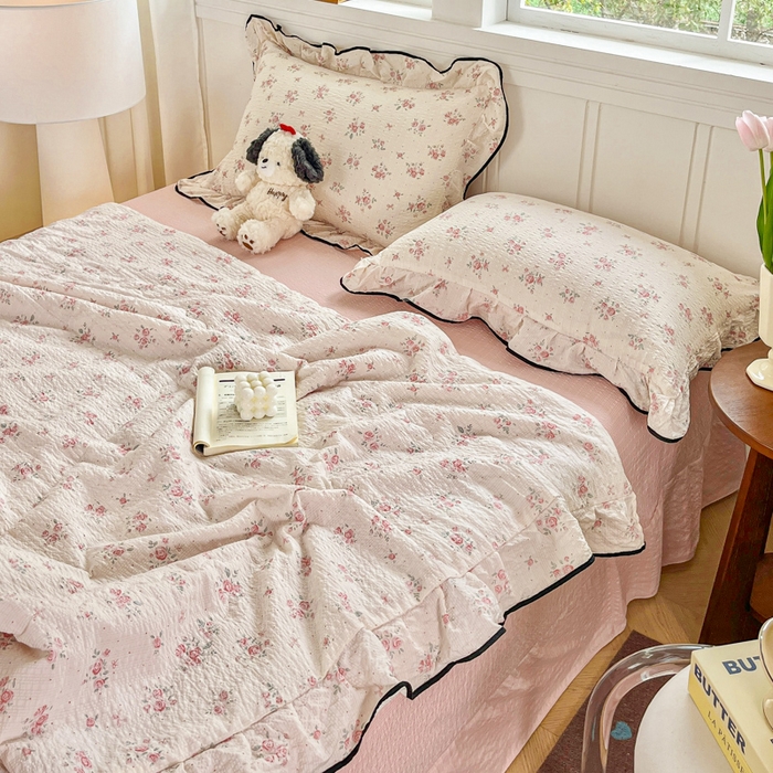 91家纺网 家纺一手货源 找家纺 利禾家纺 2026新款法式花边泡芙纱夏被四件套 月光