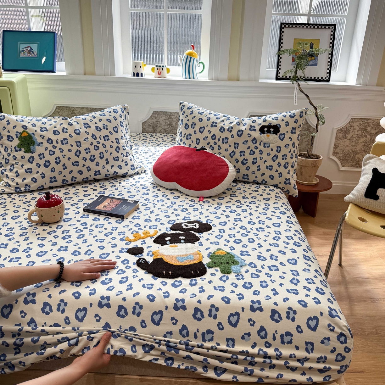 91家纺网 家纺一手货源 找家纺 珺柔家纺 2026新款全棉老粗布床单床笠三件套 蓝豹纹小狗