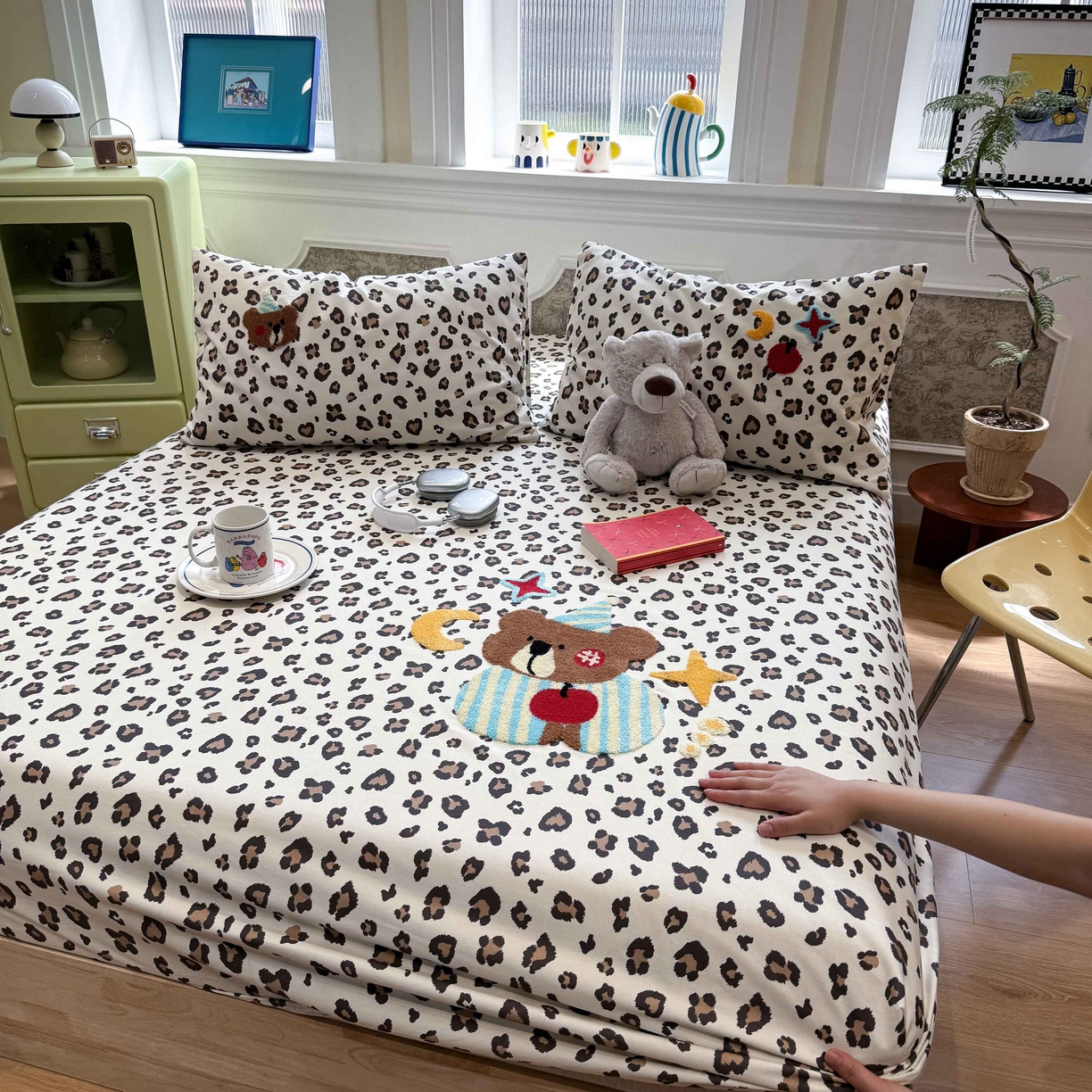 91家纺网 家纺一手货源 找家纺 珺柔家纺 2026新款全棉老粗布床单床笠三件套 豹纹睡衣熊