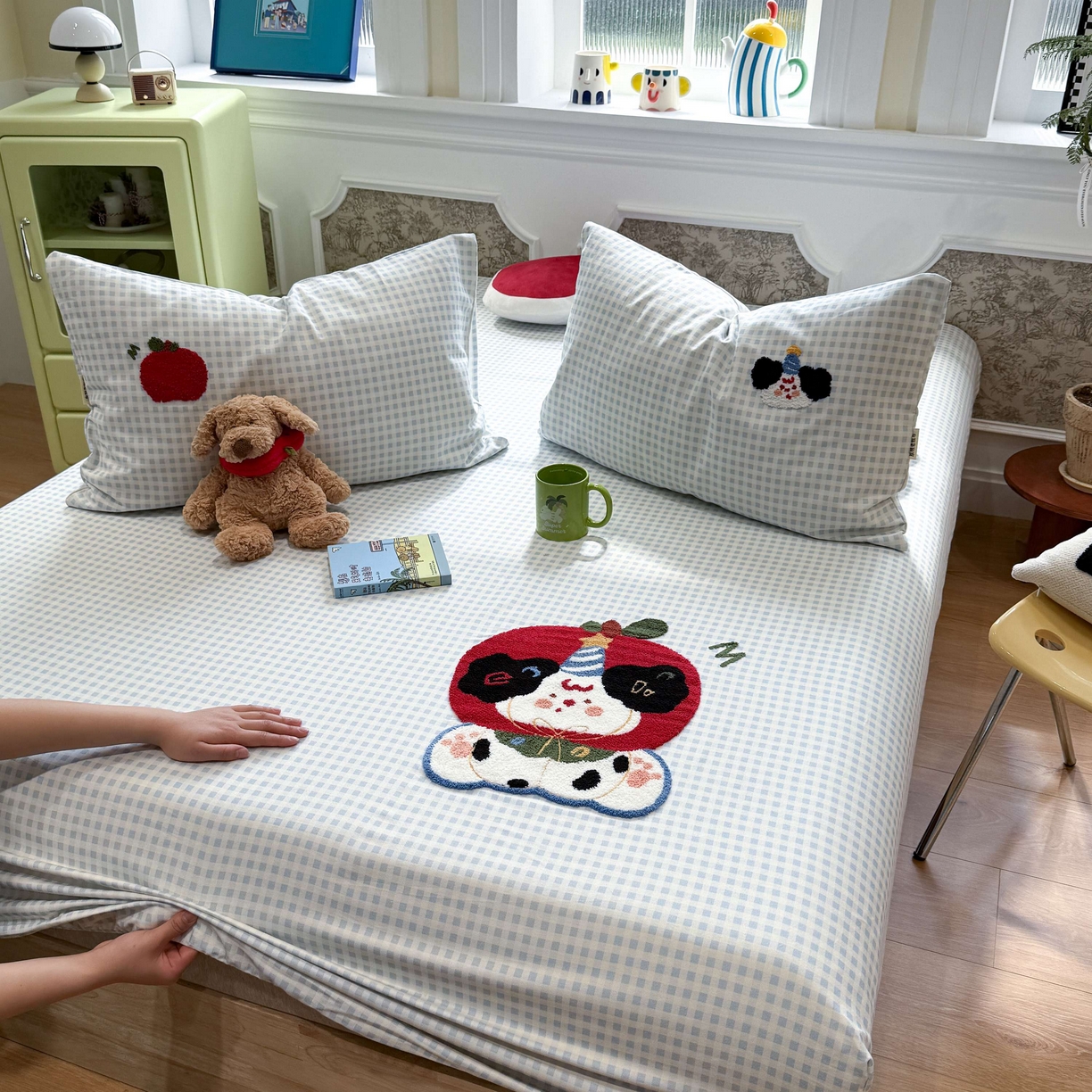 91家纺网 家纺一手货源 找家纺 珺柔家纺 2026新款全棉老粗布床单床笠三件套 蓝格苹果小狗