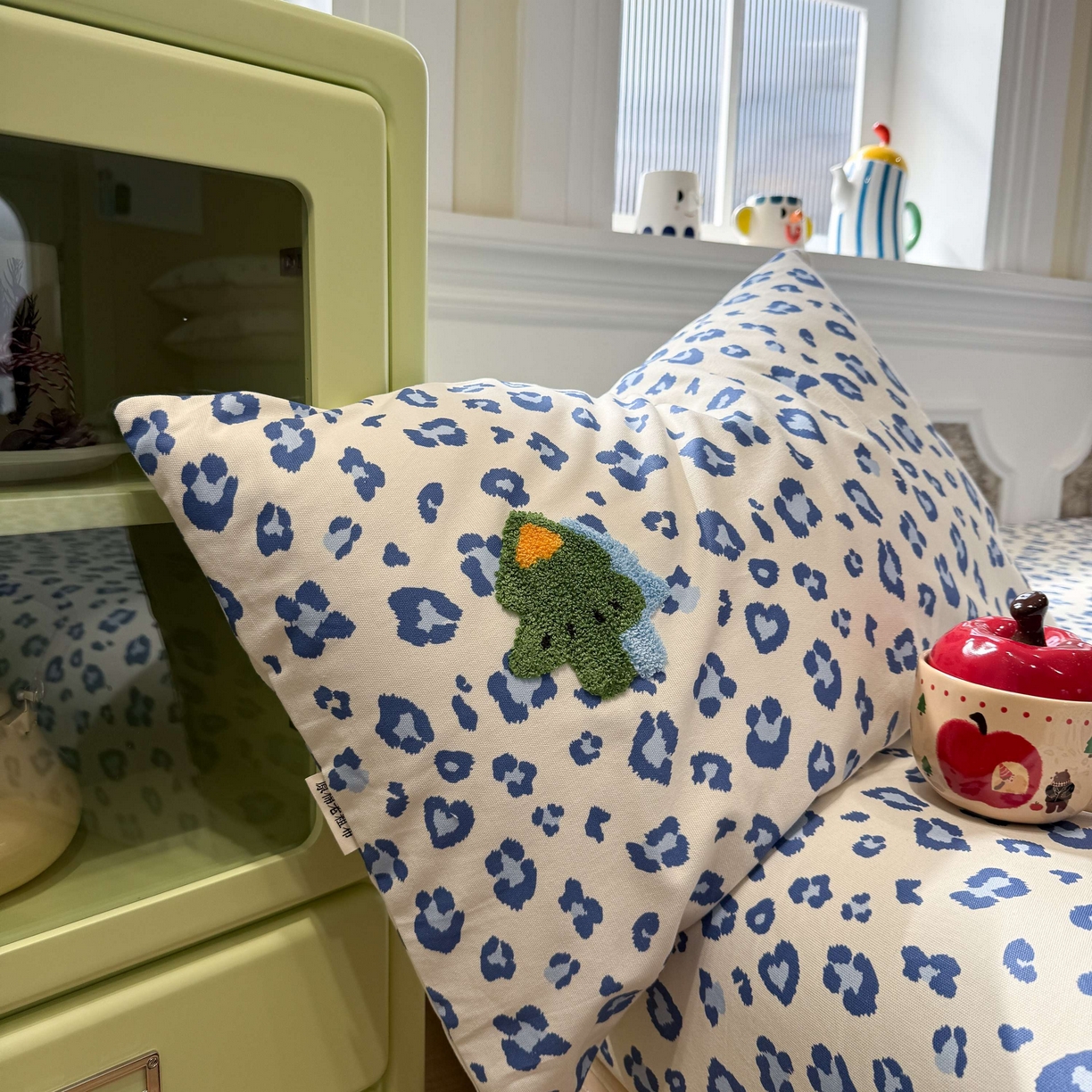 91家纺网 家纺一手货源 找家纺 珺柔家纺 2026新款全棉老粗布床单床笠三件套 蓝豹纹小狗