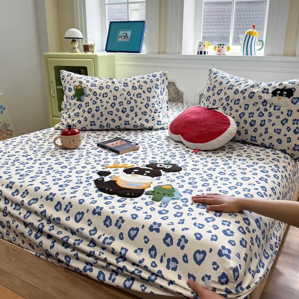 91家纺网 家纺一手货源 找家纺 珺柔家纺 2026新款全棉老粗布床单床笠三件套 蓝豹纹小狗